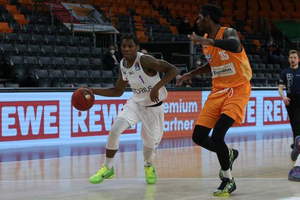 一次对媒体 一次对媒体